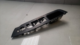 MOLDURA COMANDO VIDRO KIA SORENTO 2010 A 2015 935702P200VA