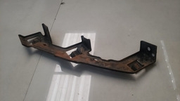 SUPORTE FAROL LADO DIREITO KIA SORENTO 2010 A 2015