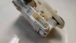 MOTOR TRAVA PORTA TRASEIRA DIREITA BMW X6 2015 A 2019