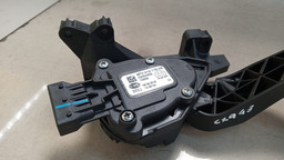 PEDAL ACELERADOR ELETRÔNICO FIAT TORO 2016 A 2020 | 52052455