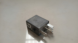 RELÉ AUXILIAR VOLKSWAGEN GOLF TSI 1.4 2014 (2)