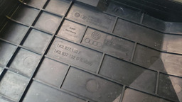 TAMPA CAIXA FUSÍVEL VW TIGUAN TSI 2009 A 2015 1K0937132F