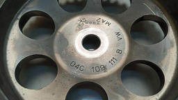 POLIA COMANDO ESCAPE AUDI VW A3 GOLF 1.4 TSI 2013 04C109111B