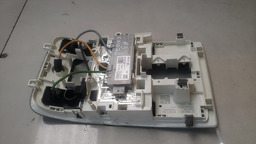 LUZ CORTESIA AUDI A3 2013 A 2016 8V0951177