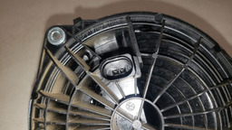 MAÇANETA EXTERNA TAMPA TRASEIRA VW GOLF TSI 2014 A 2019