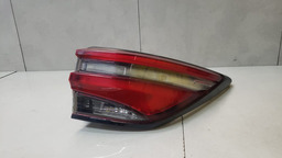 LANTERNA TRASEIRA DIREITA HILUX SW4 2021/ (CANTO)