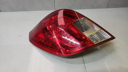 LANTERNA TRASEIRA ESQUERDA CAPTIVA 2013 2014 A 2017