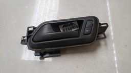 MAÇANETA INTERNA DIANTEIRA L.E VW AMAROK 2010 A 2018