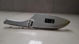 BOTAO VIDRO TRASEIRO ESQUERDO TOYOTA COROLLA 2009 A 2014