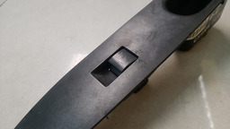 BOTAO VIDRO DIANTEIRO DIREITO FORD FUSION 2006 A 2009