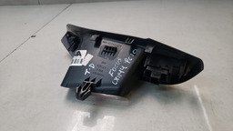 BOTAO VIDRO TRASEIRO DIREITO FORD FOCUS 2014 A 2019