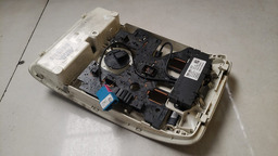 LUZ DE TETO AUDI A4 2010 A 2012 COM DETALHE