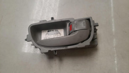 MAÇANETA INTERNA DIREITA TOYOTA COROLLA 2015 A 2019