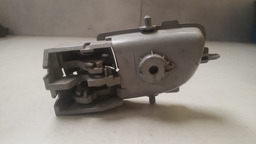 MAÇANETA INTERNA DIREITA TOYOTA COROLLA 2015 A 2019