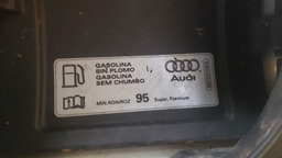 TAMPA PORTINHOLA AUDI A4 2010 A 2012