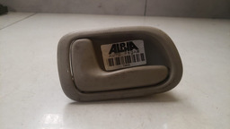 MAÇANETA INTERNA ESQUERDA TOYOTA COROLLA 1996 A 2002 (2)