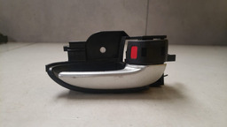 MAÇANETA INTERNA DIREITA TOYOTA ETIOS 2013 A 2018