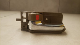 MAÇANETA INTERNA ESQUERDA TOYOTA HILUX 2005 A 2015 (12)