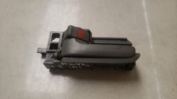 MAÇANETA INTERNA ESQUERDA TOYOTA HILUX 2005 A 2015 (11)