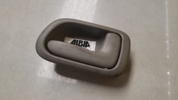 MAÇANETA INTERNA DIREITA TOYOTA COROLLA 1996 A 2002 (2)