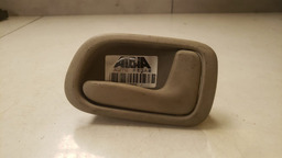 MAÇANETA INTERNA DIREITA TOYOTA COROLLA 1996 A 2002