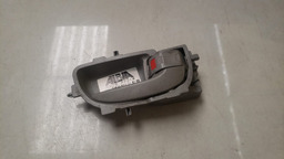 MAÇANETA INTERNA DIREITA TOYOTA COROLLA 2015 A 2019 (5)