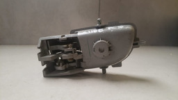 MAÇANETA INTERNA DIREITA TOYOTA COROLLA 2015 A 2019 (5)