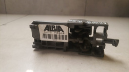 MAÇANETA INTERNA ESQUERDA TOYOTA HILUX 2005 A 2015 (2)