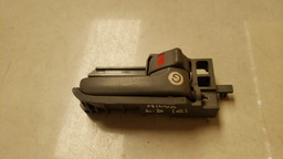 MAÇANETA INTERNA DIREITA TOYOTA HILUX 2005 A 2015 (2)