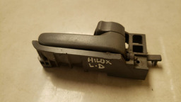 MAÇANETA INTERNA DIREITA TOYOTA HILUX 2005 A 2015