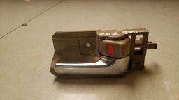 MAÇANETA INTERNA DIREITA TOYOTA HILUX 2005 A 2015 (16)