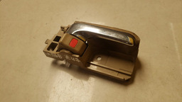 MAÇANETA INTERNA DIREITA TOYOTA HILUX 2005 A 2015 (16)