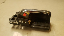 MAÇANETA INTERNA DIREITA TOYOTA HILUX 2005 A 2015 (4)