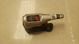 MAÇANETA INTERNA ESQUERDA TOYOTA COROLLA 2009 A 2014