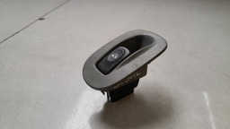 BOTAO VIDRO TRASEIRO RENAULT SCENIC 1999 E 2000