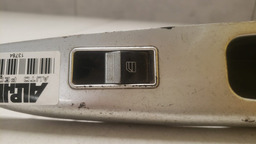 BOTAO VIDRO TRASEIRO DIREITO LIFAN 620 2009 A 2012