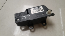 MAÇANETA INTERNA TRASEIRA DIREITA FORD FOCUS 2008 A 2013