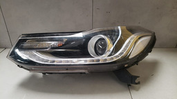 Farol Esquerdo Gm Tracker 2017 A 2020 Com detalhe