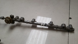 FLAUTA COMBUSTÍVEL TOYOTA RAV4 2.4 2006 A 2012 (2)