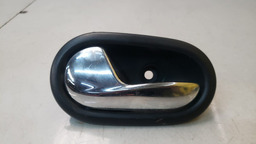 MAÇANETA INTERNA ESQUERDA RENAULT SANDERO 2015 A 2021