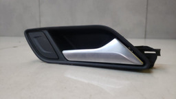 MAÇANETA INTERNA TRASEIRA DIREITA AUDI A3 2013 A 2016