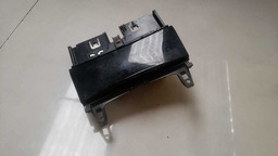 CINZEIRO C/ ACENDEDOR  MERCEDES C180 2011 2012