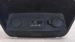 MOLDURA AUXILIAR USB KIA SORENTO 2010 - 2012