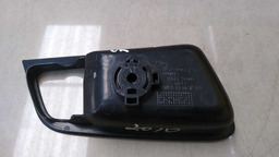 MOLDURA MAÇANETA INTERNA DIANTEIRA ESQUERDA HYUNDAI I30 2011