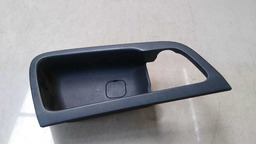 MOLDURA MAÇANETA INTERNA TRASEIRA DIREITA HYUNDAI I30 2011