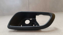 Moldura Maçaneta Interna Dianteira Esq. Dodge Journey 2012