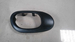 MOLDURA MAÇANETA INTERNA DIREITA ESQUERDA PEUGEOT 207 2010