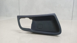 MOLDURA MAÇANETA INTERNA TRASEIRA D. HYUNDAI I30 2010 (2)