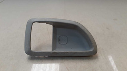 MOLDURA MAÇANETA INTERNA TRASEIRA DIREITA HYUNDAI AZERA 2010