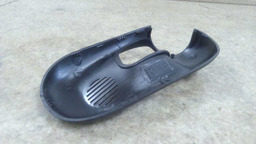 MOLDURA MAÇANETA INTERNA LADO DIREITO GM CORSA 1994 A 2003